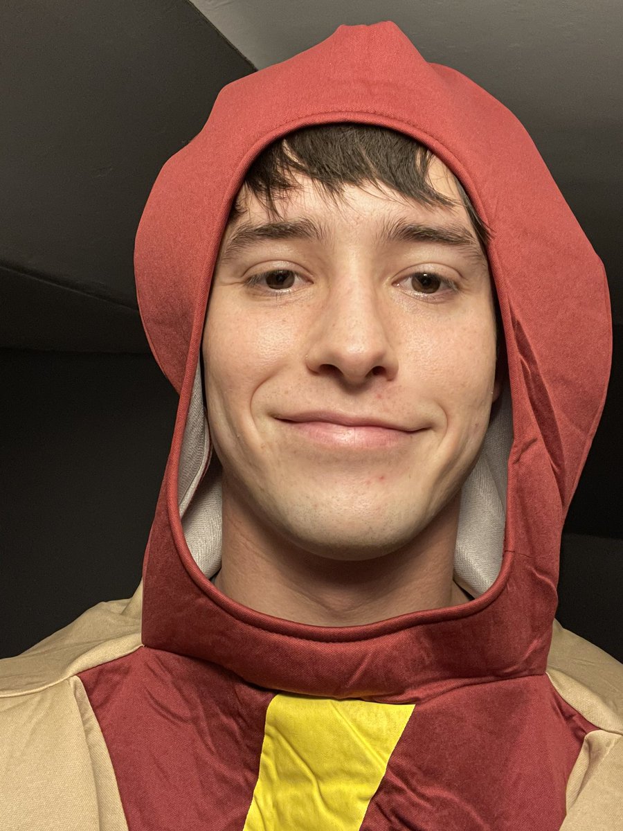 CuriousKielbasa's tweet image. The 40 Days of Dogs starts now! I will be posting videos of me eating 40 unique franks in an effort to prove just how versatile this superfood is. All of this, in an effort to secure the best job on earth. @oscarmayer