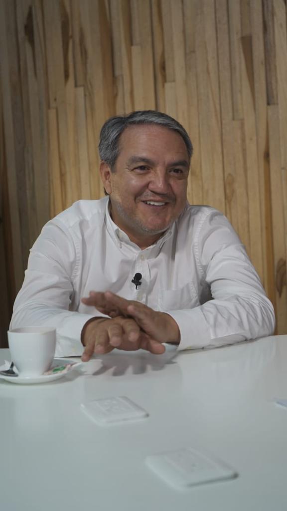 DattaEC's tweet photo. "El dinero físico ya cumplió su época, la digitalización del dinero con respaldo ya es una realidad" Carlos Vega, CEO de #easysoft. https://t.co/ivsI1CROOA