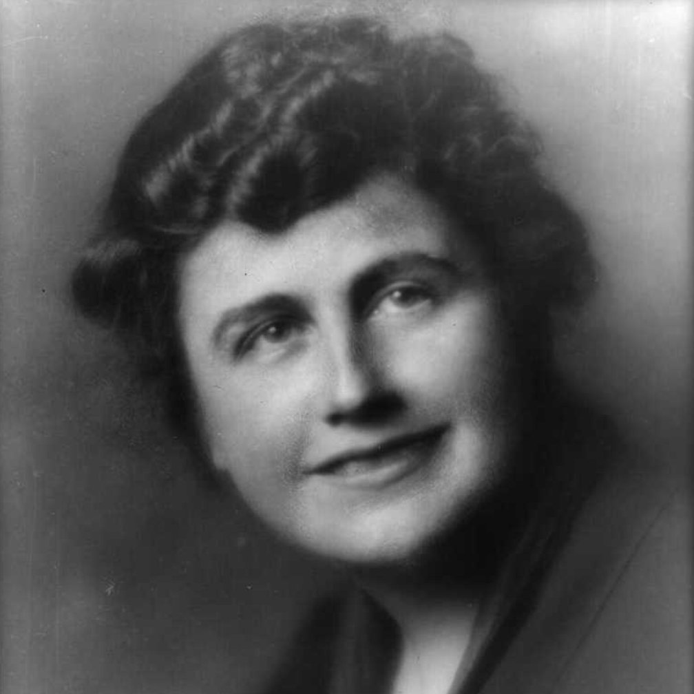 That honour belongs to Edith Wilson, the second wife of Woodrow Wilson, and a woman some people consider to be the first female president of the United States. Although, as you’ll see, it’s complicated!