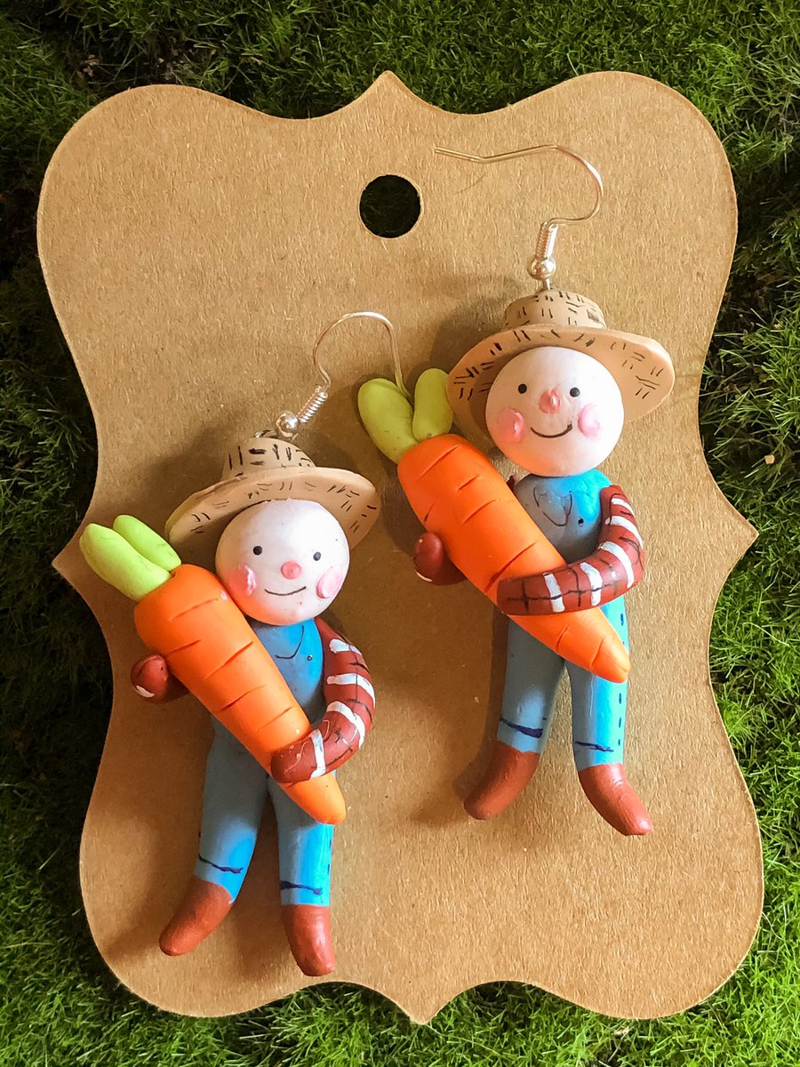 I forgot to charge the camera battery lol so now here I am jus taking test photos with my phone .. Anyway these will be added to my shop tomorrow at 3pm PST!