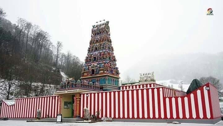 Ellalan_13's tweet photo. அருள்மிகு மனோன்மணி அம்பாள் திருக்கோவில்- சுவிட்சர்லாந்து 😍😍😍 https://t.co/cqsBbAYBVK