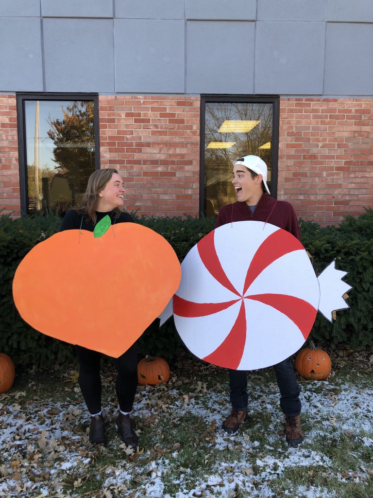 Speaking of queens  @lydiacatherinec you got me through Iowa when no one else could, you’re incredible and amazing and I love you