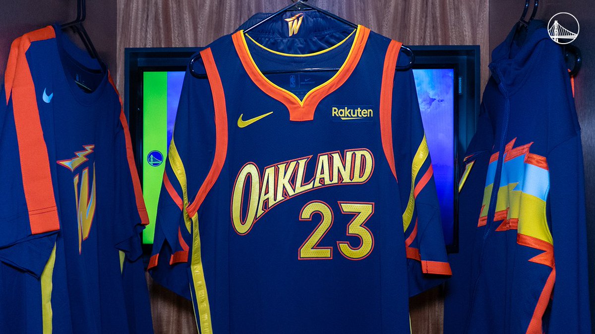 Brace yourselves, the Warriors sleeve jersey monstrosity is happening  tonight in Oakland