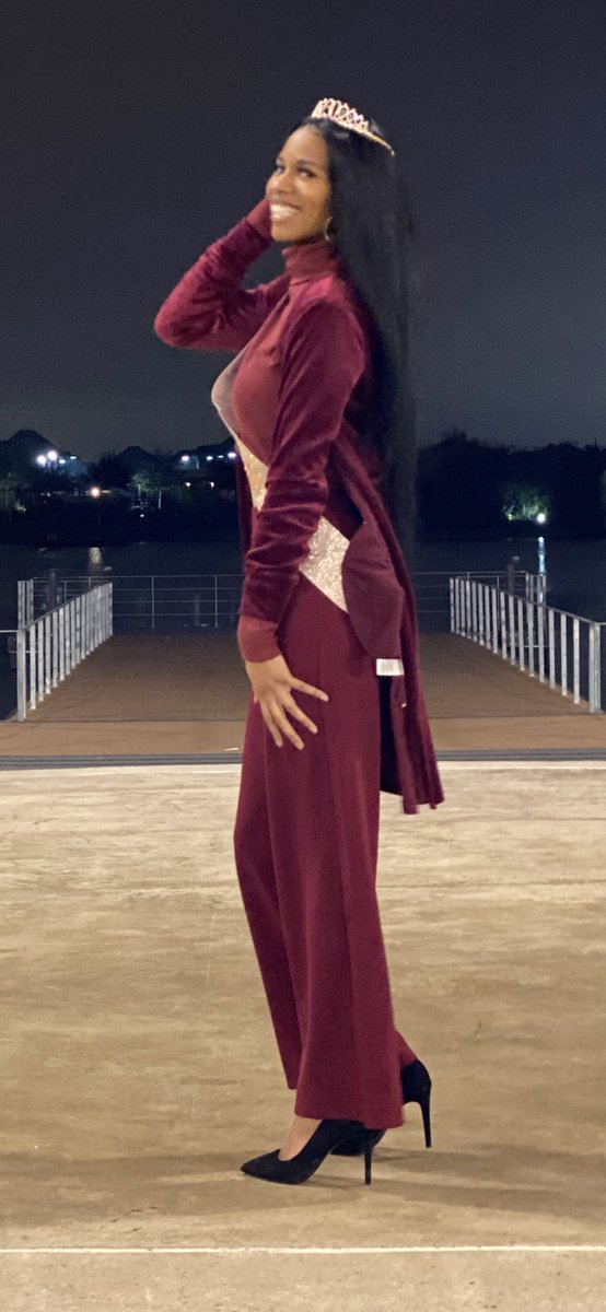 _racheldesigns_'s tweet photo. After Michelle Obama made her appearance at the an INAUGURATION...I was inspired by the magenta vibe my queen wore today! Found this look real quick
#MichelleObama #Inauguration2021 #happybitthdaytome #whoworeitbest #FLOTUS #magenta #queen #InaugurationDay #KamalaHarris https://t.co/E94fWaeW6Z