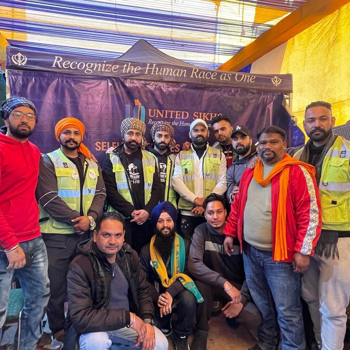 SarbjitCheema's tweet photo. Day well spent at Singhu Border along with my son @GurvarCheema &amp; members of Pind Cheema Kalan

#FarmersProtest #SupportFarmers #KisaanMajdoorEktaZindabad #Punjab #TractorMarch #SarbjitCheema #GurvarCheema https://t.co/BAcBlKSXJy