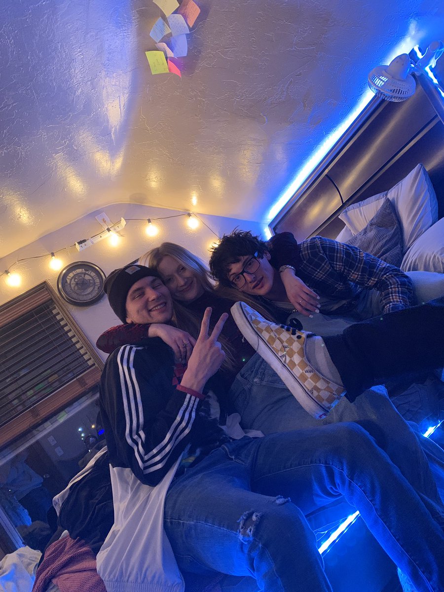 crazywzard's tweet photo. my people ‼️ @bandace_ @BaileyMoon7 https://t.co/sR3DmCt0ho
