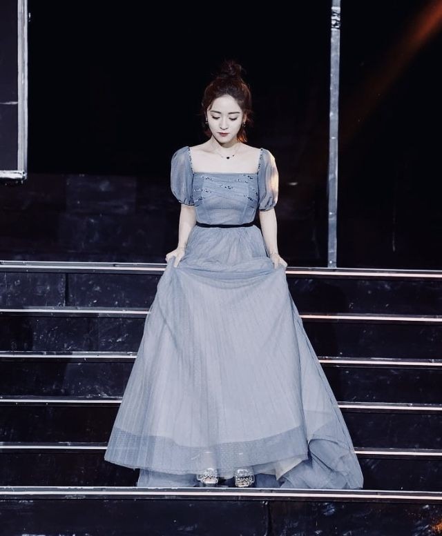 * . ·   ⊹ winterballrbxx  *  ˚
Enero 18

                        ❄️