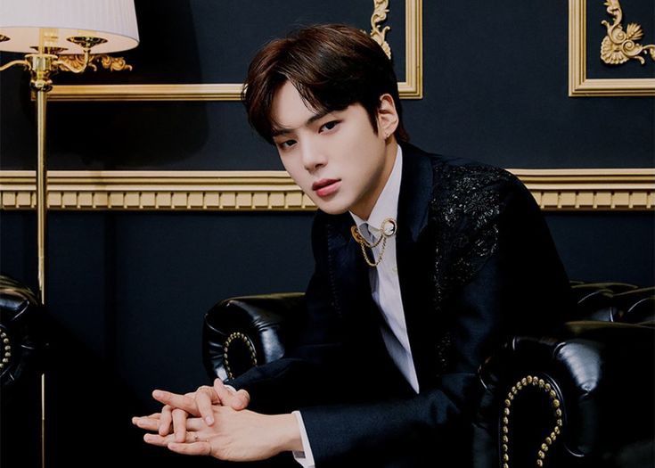 ♡ ᝰ
18.01.🖤;

#WGM_RB
#Akeney_WGM
WinterBallRBXX

—Publica en IG algunas fotos mostrando su look para el baile de invierno.—