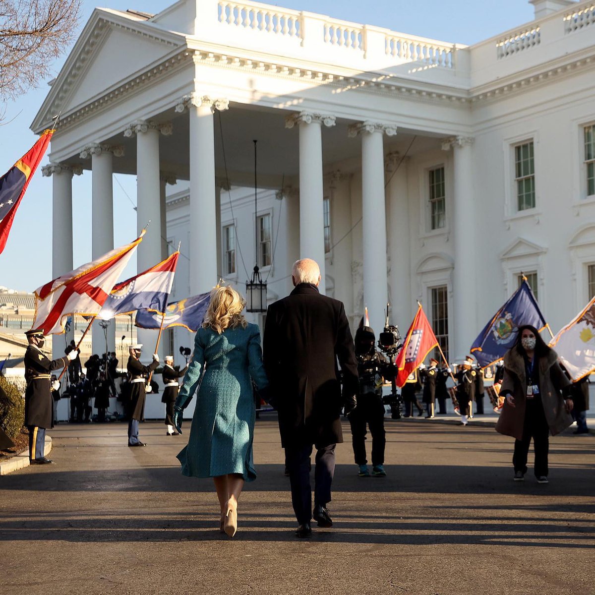 enews's tweet photo. Welcome home, let's get to work. (📷: Getty Images) https://t.co/i0IUyd9LZk