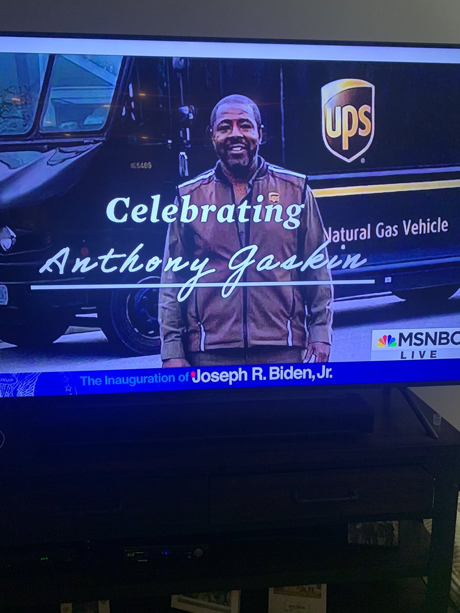 KellyDeblaere's tweet photo. So proud of ALL UPSers who continue to SERVICE the needs of all our customers daily! Anthony was a part of the 2021 Inauguration Celebration!🎉 https://t.co/mSrXfbY893