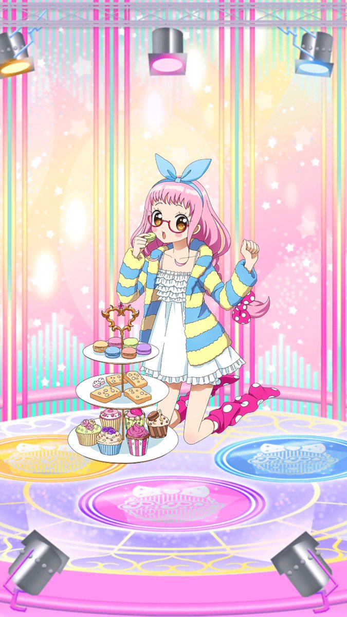 Candyrainbow Twitterissa 遅ればせながら昨日のmxプリパラ見ました あじみ 先生 予告では お 次回から可愛いメガネっ娘登場だ と思い 本編見てたまげたのも今となってはいい思い出 でもプリパラで５本の指に入るぐらい好きなキャラ あとプリパズでは貴重な