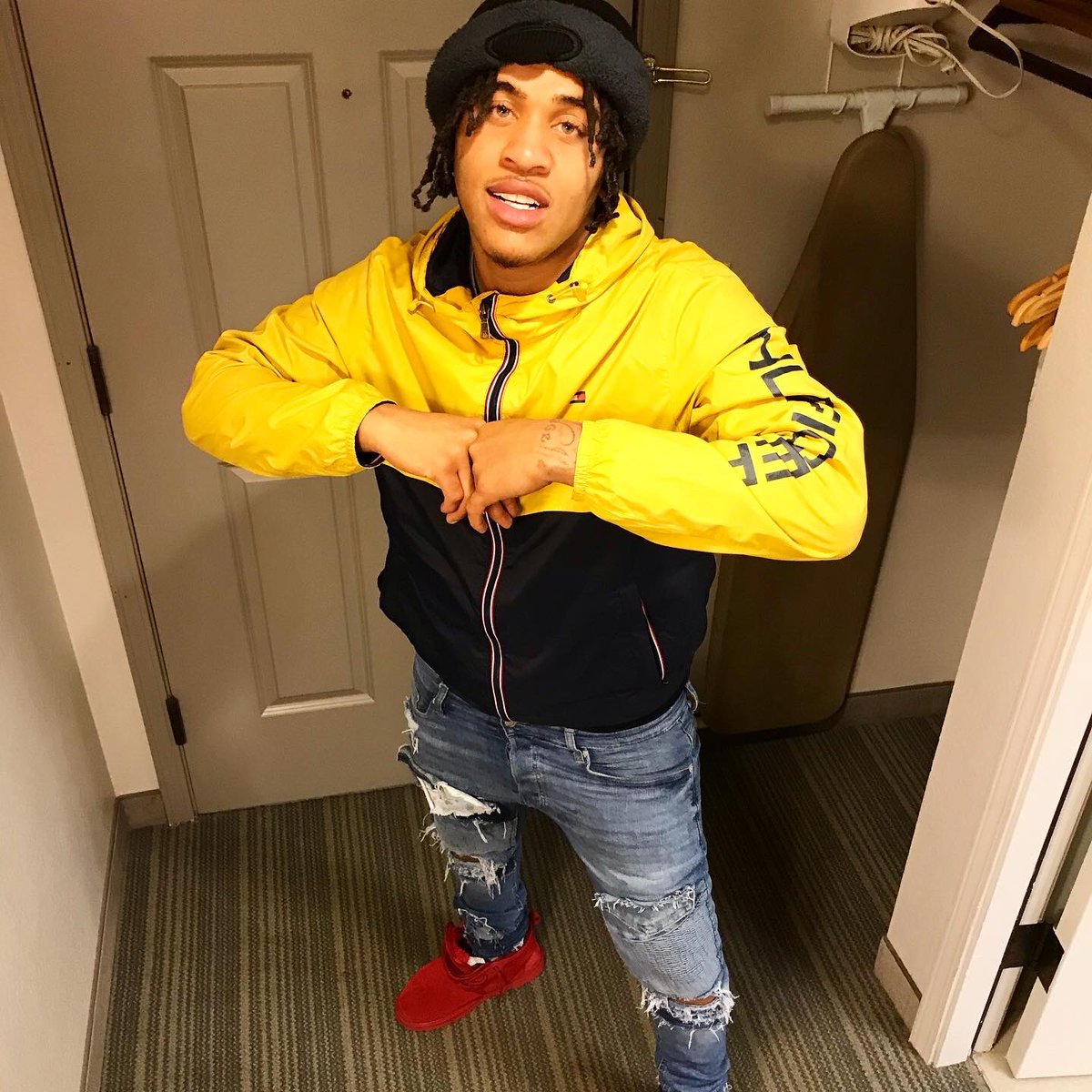 deondakid4's tweet photo. I don’t even know what to say just show me love 🤫💯 https://t.co/WW5QpgTqfW