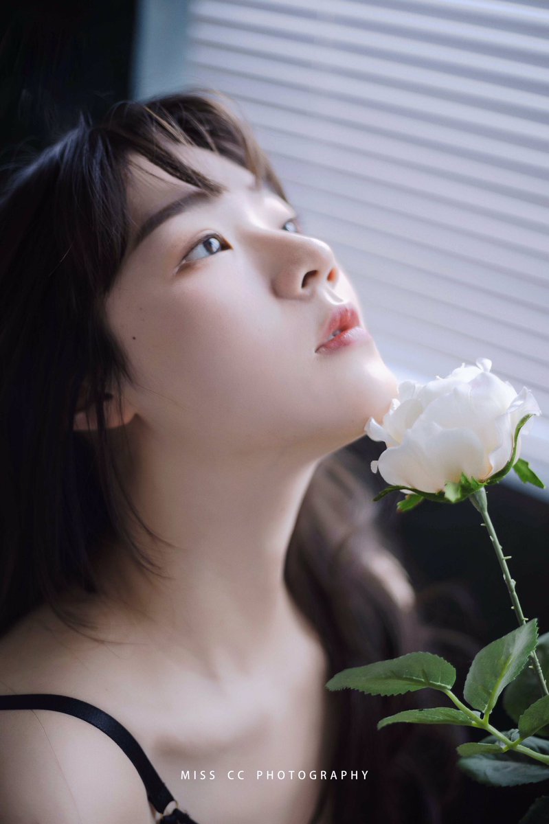 破晓

摄影/@misscc520 

#私房 #私房写真 #摄影 #成都约拍 #photography #photoshoot #portrait #portraitphotography https://t.co/i6qSXBRJqi