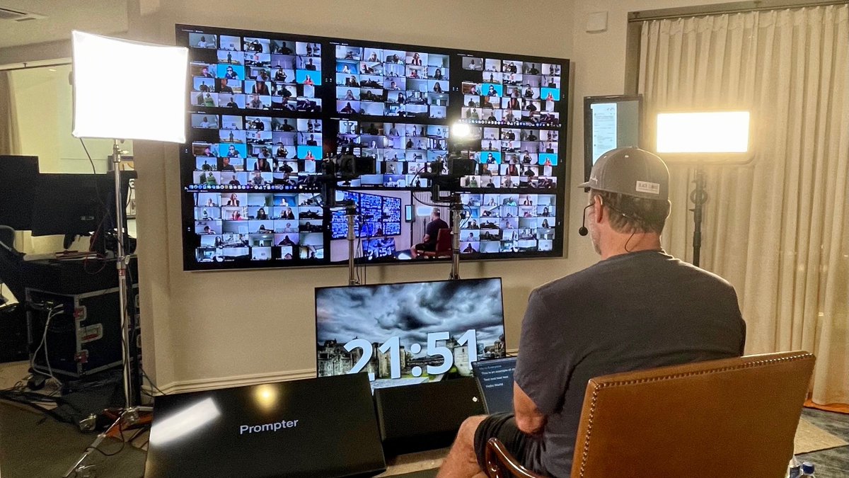 Tony Robbins tweet media