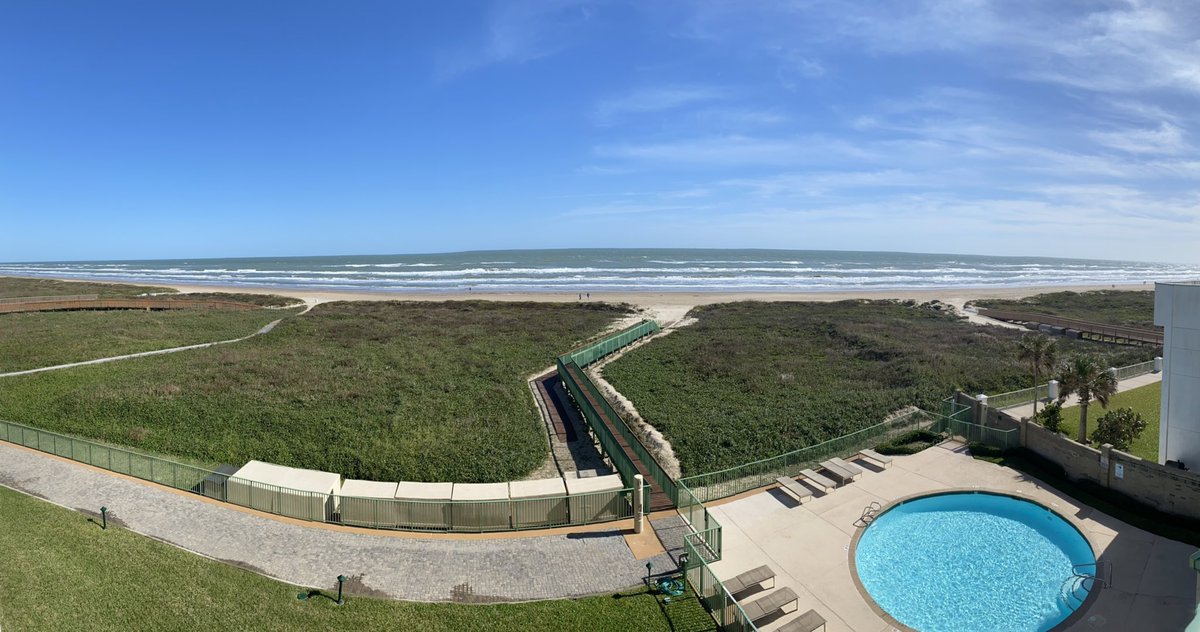 RuntimeError tweet media