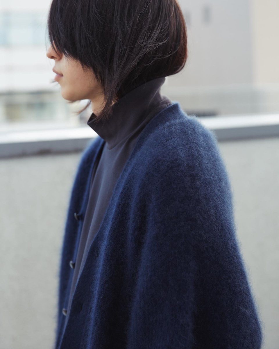 伝えたいのに伝えられず。 ラクーンニットの軽さと暖かさと手触りをお