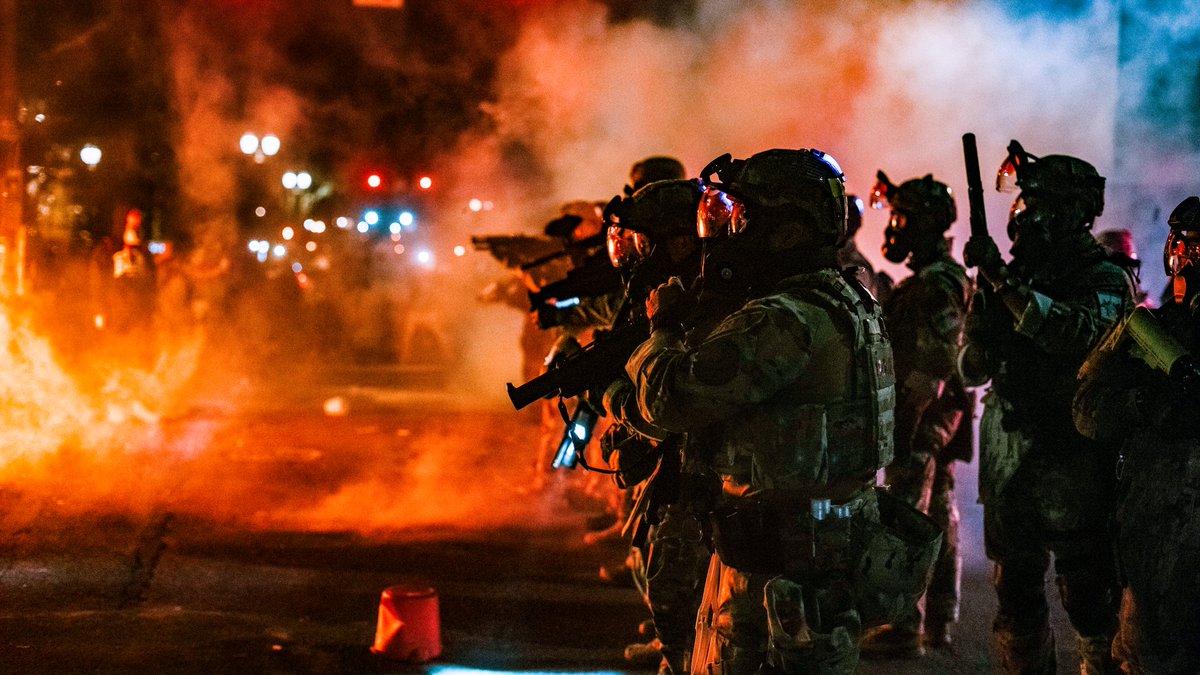 dave_blazer's tweet image. Some of my photos from the movement that had an impact on me 

#Portland #pdxprotest #BlackLivesMatter #seattleprotests #BLM