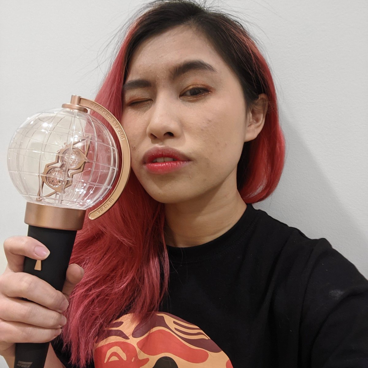 Porteaux_Perah's tweet photo. Truth be told my contacts are drying out 
 #AtinySelcaDay https://t.co/srUSZNYJb2