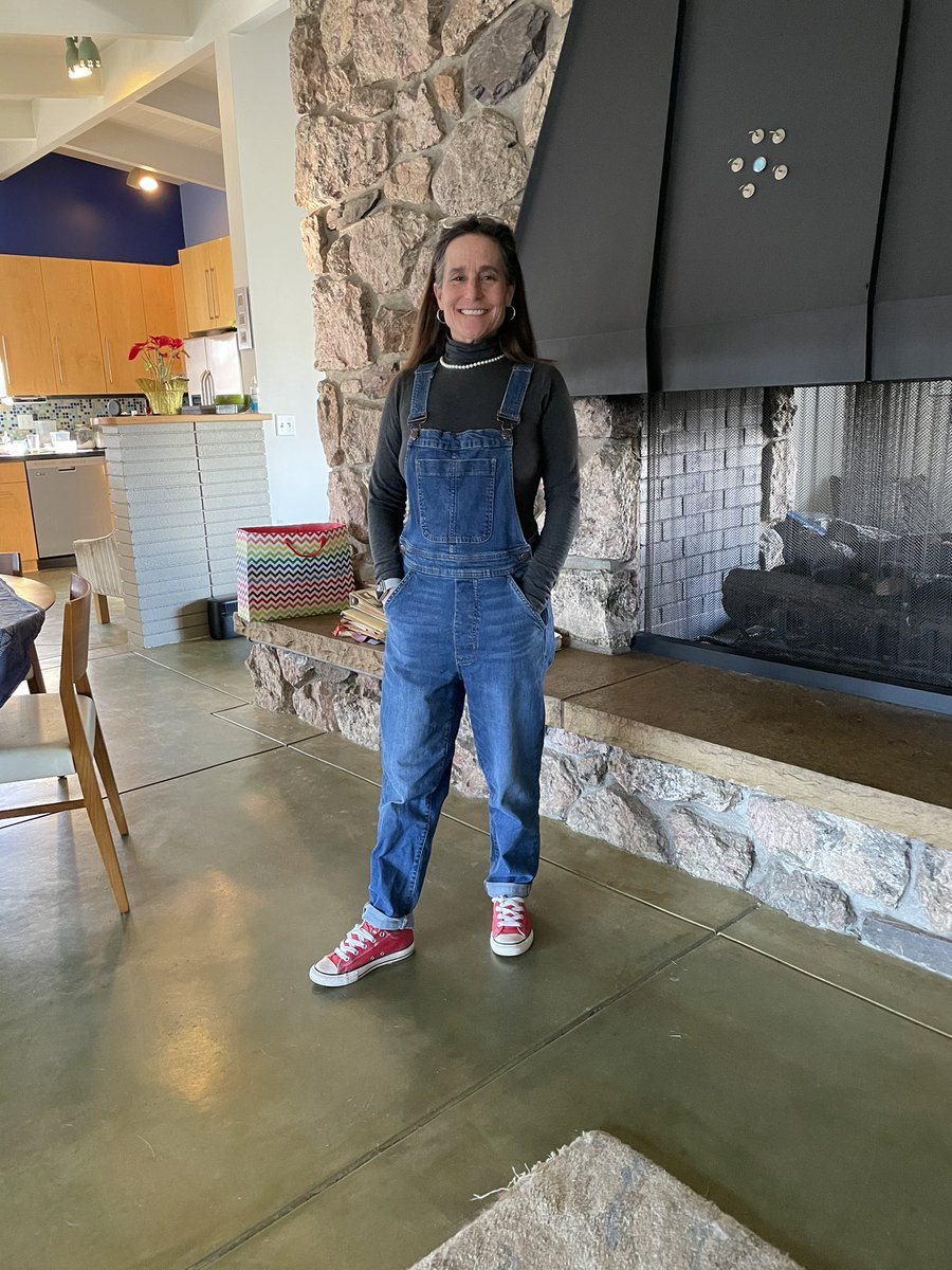 Just had to wear the Chucks and pearls today!!   (Overalls daily) #KamalaHarrisVP