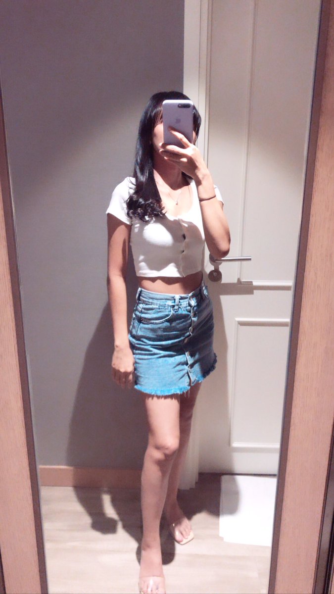 AmeLKim04's tweet photo. Amel masih di Solo ya,,,💋
#ExpoSolo #availsolo #bispaksolo #bisyarSOLO #WPsolo #includeroomSolo #RealAngel #RealAccount #RealBO #solobirahi #SOLOCOD #soloDP
@tukangretup
@mainaman13
@RepublikAlter https://t.co/iR2pbvbLba
