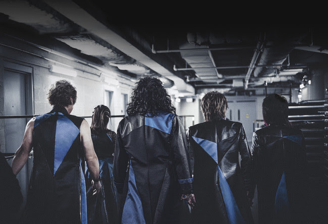 rooftop1976's tweet image. JAM Project、初のドキュメンタリー映画に各メンバーゆかりの関係者から色紙お祝いコメントなどが解禁！ - ニュース | Rooftop rooftop.cc/news/2021/01/2…