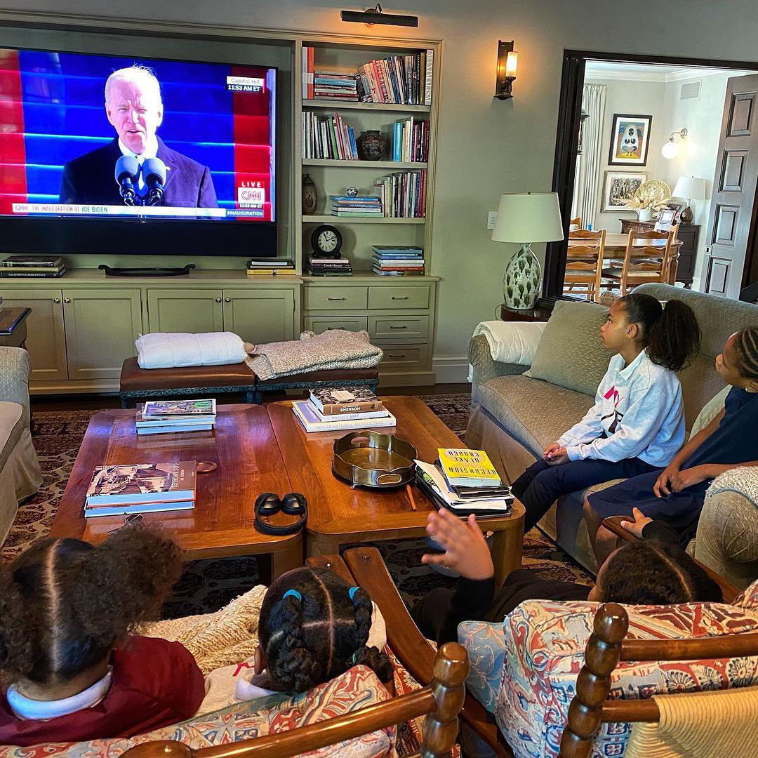 enews's tweet photo. “Every little girl watching tonight sees that this is a country of possibilities.” —@VP Kamala Harris ❤️ (📷:Getty/@chanelsmith_22/@padmalakshmi/@shondarhimes) https://t.co/rK9AqsBMD9