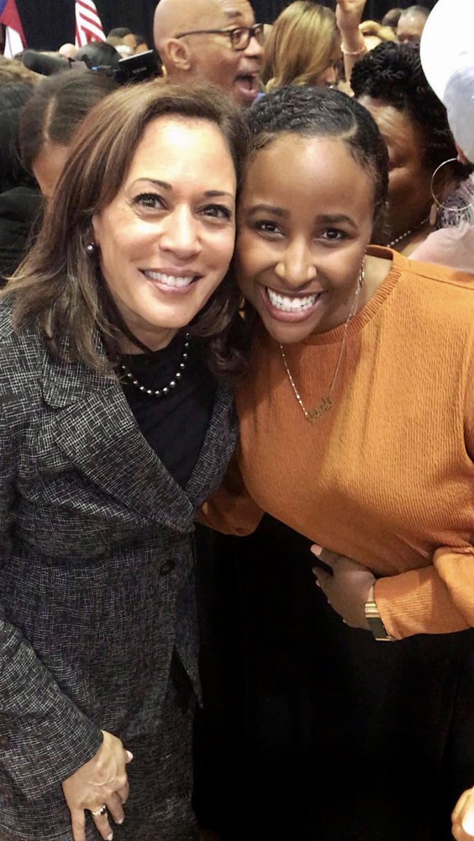 YanaJanell's tweet image. “For such a time as this.” #KamalaHarrisDay #MadamVP 💕✨💚🇺🇸 #BidenHarris #Inauguration