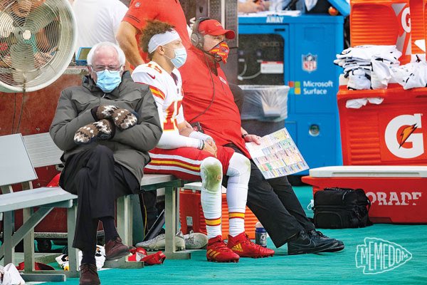 chiefsmemedom's tweet photo. Bench Warmer Bern 🧤♨️ @Chiefs #feelthebern #commanderinchiiiieeeeeeeeeefsss
#CHIEFSKINGDOM #chiefs #kansascity #BernieSanders #BernieSandersMittens #Inauguration2021 #Inauguration #nfl #NFLPlayoffs #bills #buffalo #kcvsbuf https://t.co/ImAdsS1Iwv