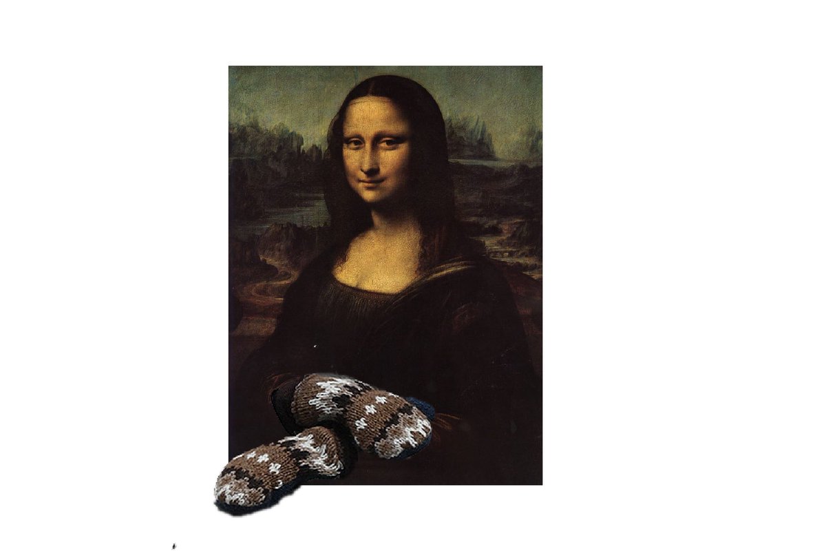 berniewarmhands's tweet photo. the mona lisa’s smile is a lil bit warmer tonight #berniesmittens https://t.co/u3j7Rh3V4Z