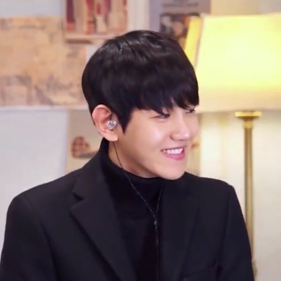 21/365Black haired baekhyun? Yes yes yes