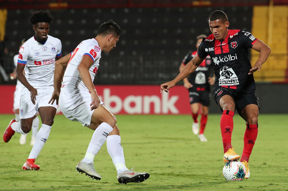 Concacaf's tweet photo. El marcador sigue sin moverse en Alajuela.

¡@CDOlimpia es el único equipo de la #SCL20 que no ha recibido gol! https://t.co/Neu0GoyVri