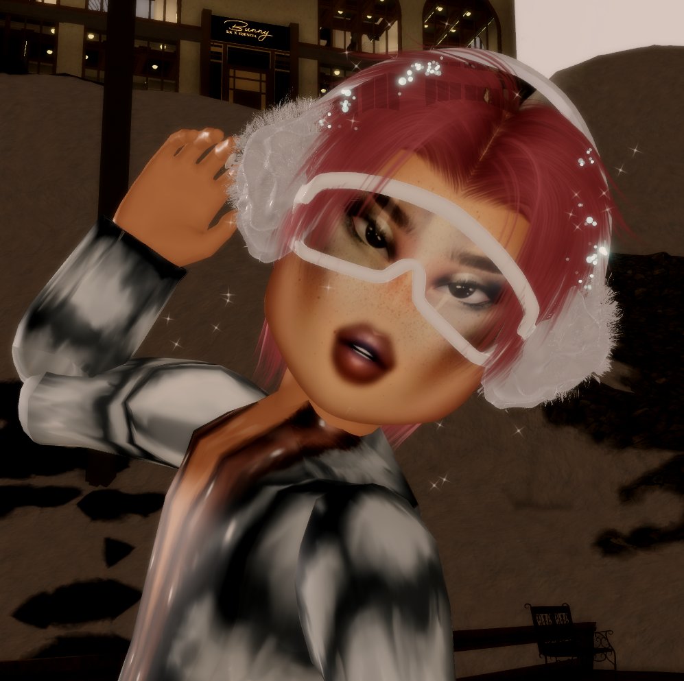 LunaDollRBLX tweet picture