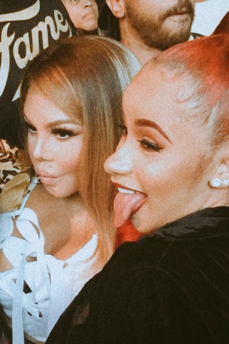 Essa é minha minha música quando minha roupa está foda. Quem aí anda escutando o novo álbum da Lil kim comigo?