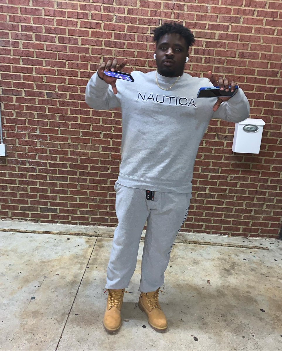 agm_face's tweet photo. Be direct🥱 when you be talking because you talkin like a Gangsta🥶🦍👺. #FREEDAREAL #RIPDAREAL #BNF #1300BLOCKSFINEST https://t.co/OJ6M3bLLNM