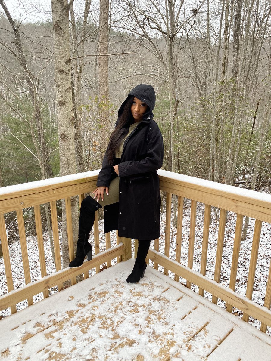 CeceYaHearddd's tweet image. 2x the pressure 🔥🖤