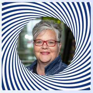 Kennslumiðstöð HÍ (@kemst_hi) on Twitter photo Í #Kennsluvarpid spjallar <a href="/amaliabjorns/">Amalia Bjornsdottir</a> prófessor á <a href="/menntatweet/">Menntavísindasvið HÍ</a> við <a href="/IAndradottir/">Íris Andradóttir</a> á <a href="/Kemst_HI/">Kennslumiðstöð HÍ</a> <a href="/Haskoli_Islands/">Háskóli Íslands</a> um námsmat á tímum Covid. Hlusta: anchor.fm/kennsluvarpid/…. Sjá fleiri þætti: kennslumidstod.hi.is/utgafa/kennslu… Í #Kennsluvarpid spjallar <a href="/amaliabjorns/">Amalia Bjornsdottir</a> prófessor á <a href="/menntatweet/">Menntavísindasvið HÍ</a> við <a href="/IAndradottir/">Íris Andradóttir</a> á <a href="/Kemst_HI/">Kennslumiðstöð HÍ</a> <a href="/Haskoli_Islands/">Háskóli Íslands</a> um námsmat á tímum Covid. Hlusta: anchor.fm/kennsluvarpid/…. Sjá fleiri þætti: kennslumidstod.hi.is/utgafa/kennslu…