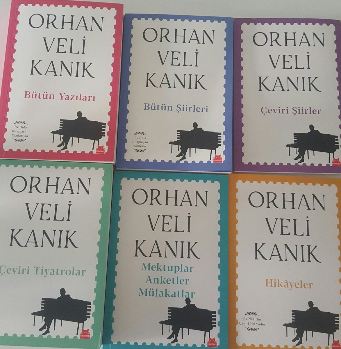 Yeni yılın ilk güzellikleri. <a href="/NecatiTonga/">Necati Tonga</a>  Hoca ve Değerli Ağabeyim Tahsin Yıldırım'ın kazırladığı Orhan Veli Külliyatı.  <a href="/krmzkedikitap/">Kırmızı Kedi Yayınevi</a> yayınlarına teşekkürler.  <a href="/demetekmekciogl/">Demet Ekmekçioğlu</a>