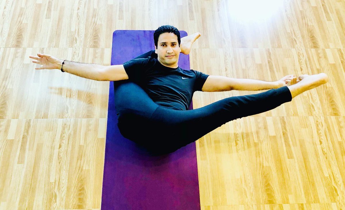 preetyogi's tweet photo. BE A LAMP TO YOURSELF. BE YOUR OWN CONFIDENCE. HOLD ON TO THE TRUTH WITHIN YOURSELF AS TO THE ONLY TRUTH.
– Buddha
#preetyogi #loveyogashivom #yogashivomqng #shivomyogadancequangngai #shivomyogaanddancequangngai #yogastudioshivom #quangngaiyoga #masterpreet #hipopning #YogaFlow https://t.co/FlT69NzTb1
