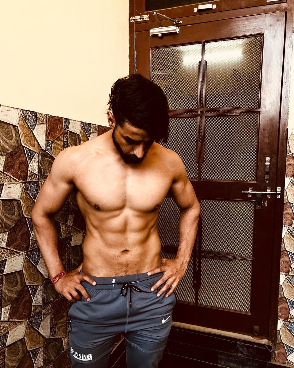 AllAboutMen4's tweet photo. Mr. cute
With lots of pack
Connect us on:
https://t.co/KKdF6yuKvD
https://t.co/MNJc62ZSmZ
#sexy_men
#six_pack_men
#hot_guy
#Hot_guy https://t.co/fL8UVcAa7v