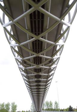 As we took a look at some #HelicalBending yesterday, our #ThrowBackThursday post for this week should take a similar line, right?

So, today we're taking another look at the Harthill Helical Footbridge, that spans over the M8 in Scotland.

ow.ly/hARY50Ddbv1

#ColdRolling