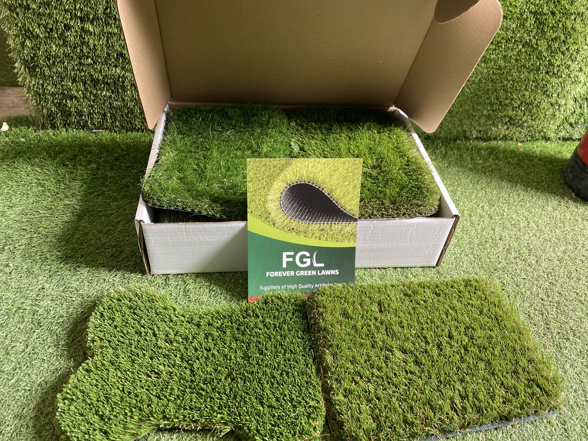 Our sample packs are starting to reach our customers, Get in contact for our 2021 product range! 

#artificialgrass #maidstone #kent #trade #landscaping