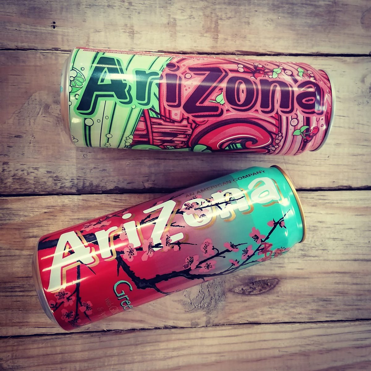 CandyliciousSA's tweet photo. JUST ARRIVED!!

💥 AriZona Iced Green Tea with Ginseng &amp; Red Apple 🍎
🍒 AriZona Cherry Lime Rickey 🍋

Quench your thirst on these lovely, hot summer days
by shopping for yours @ https://t.co/dkEjMcoYWK

#CandyliciousSA
#TreatYourselfSA
#ArizonaUSA https://t.co/e84qwkRkrc