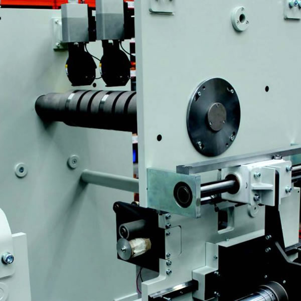 CygnetTexkimp's tweet photo. #Texkimptips
#Slitters and edge #trimmers are often integrated into process systems. They include a rotary shear slitter/trimmer, razor (fixed blade) slitter/trimmer, crush cut slitting, edge trim salvage rewinds and #venturi removal systems.
Learn more: https://t.co/1w9c9RneMm https://t.co/vIjFCcoS5r