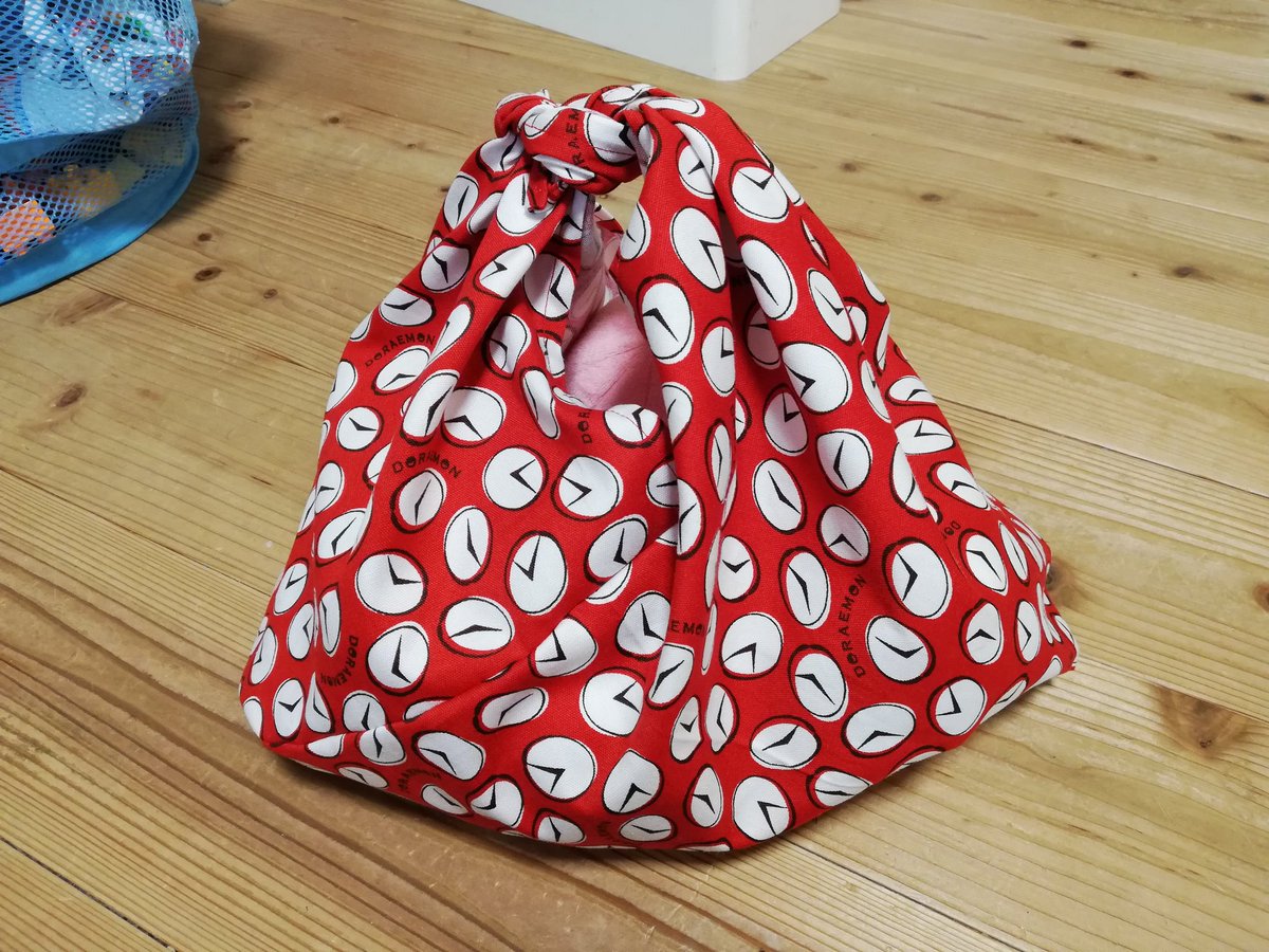 りーさん タイム風呂敷生地 オンラインショップで売り切れだったけど店舗にあったので即買い コンビニでのお買い物用にあずま袋作った かわいい 使うの楽しみ トーカイ りーさんハンドメイド