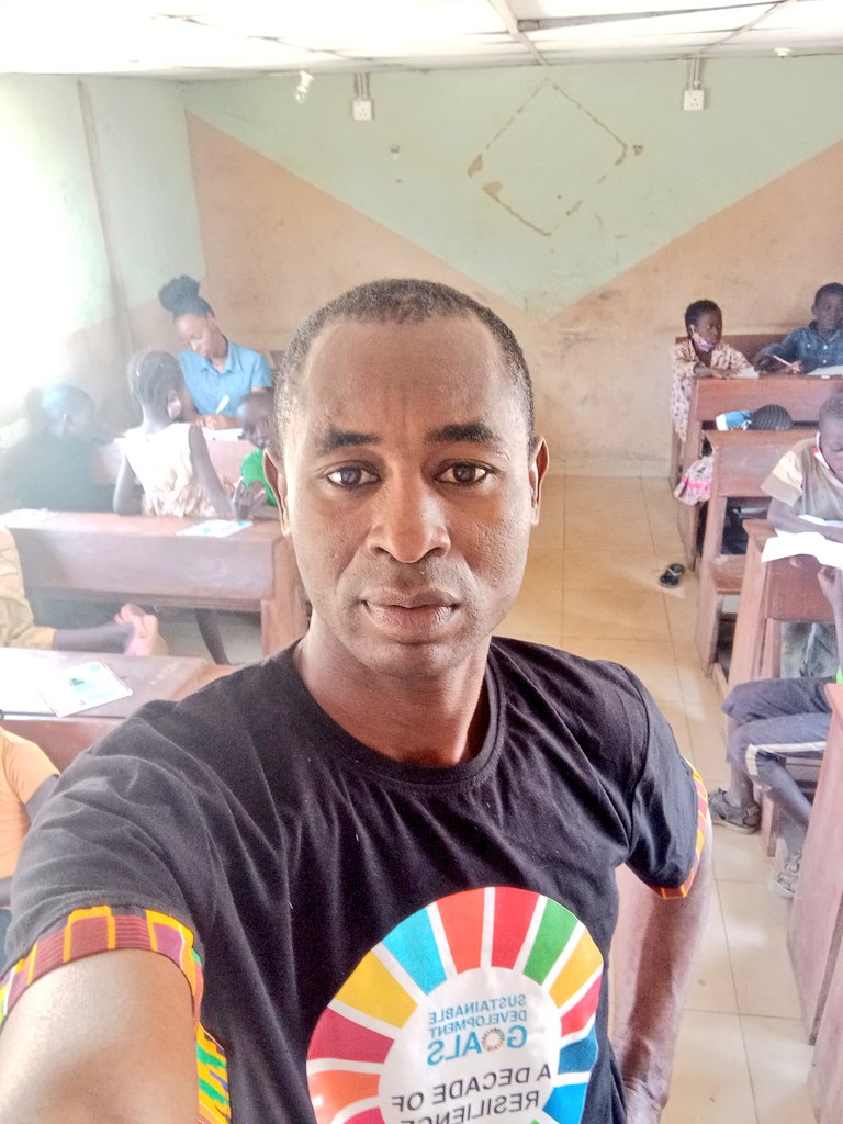 Xhallum's tweet photo. We build bridges. We touch lives. We create sustainable impact, living not only for ourselves but loving others along the way while raising new generations of hopeful Champions...
#ProjectKaranta
@DOR_SDGs
@ossap_sdgs
@YIAGA
@youthhubafrica
@WorldsLessonNG
@Connected_dev https://t.co/Kn0p7ve4ax