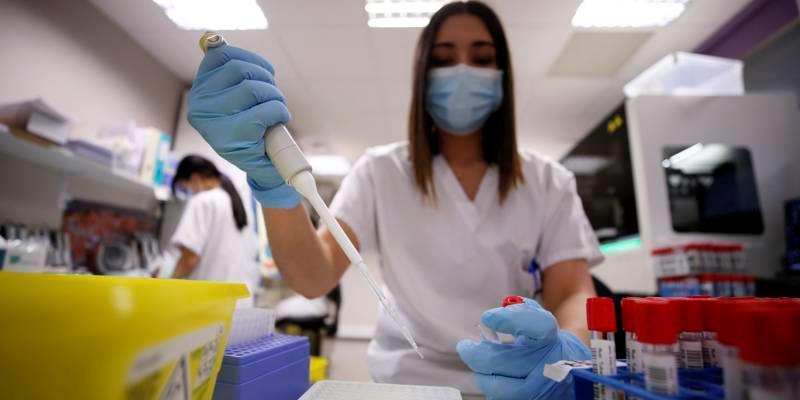 Nice_Matin's tweet photo. Le scenario redouté se confirme: le variant sud-africain serait résistant au vaccin https://t.co/mDC4C1lV6l https://t.co/Kzwsm7E8fF