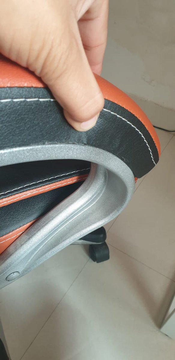 macs123's tweet photo. @Pepperfry @PepperfryC How can you put the blame of defective product on customer? Please see the photograph &amp; suggest how can this be usage issue. If only you want to put the blame of quality on the customer than its different story. @TweetShah request your personal intervention https://t.co/FbssCZyzlb