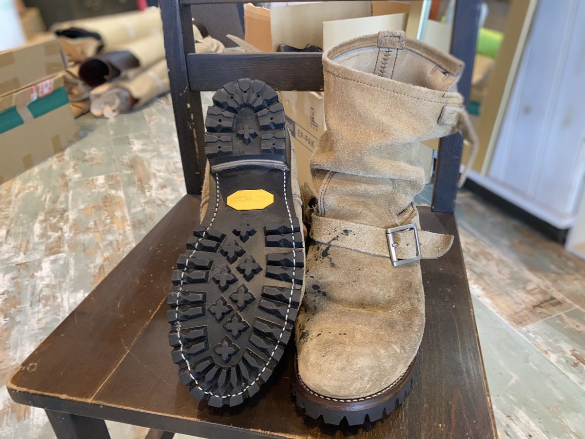 createscrea's tweet photo. 【Red Wing #8268】Resoled w/ vib#100. https://t.co/PHa6tDAIX1 @createscrea #shoerepair #bootsrepair #bootscustom #handcraft #sliveraccessory #leathercraft  #keycopy #シューリペア #ブーツリペア #ブーツカスタム #ハンドクラフト #シルバー #レザークラフト #合鍵 https://t.co/WqoHLSptZE