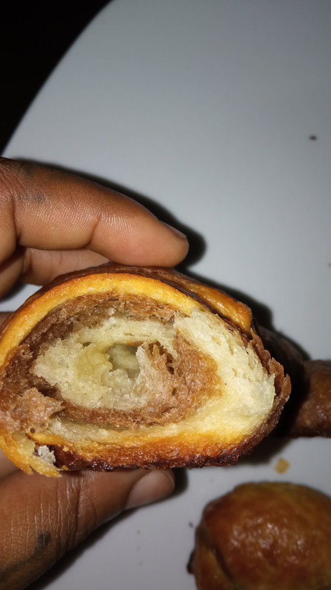 moenagarden's tweet photo. Because i love my job.........
Les viennoiseries bicolores 😉
#Carinesfactory #Tgtwittos #TT228 #team228 #pastry https://t.co/weAqEvWw11