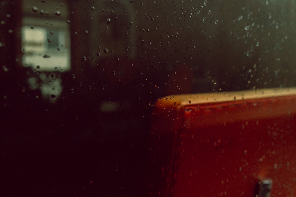 GildedBones's tweet photo. Playing with abstraction and textures/surfaces, which I’m enjoying. Abergavenny and Swansea in the rain #streetphotography #urbanphotography #urban_capture #street_shots #streetart #street_love #abstract_photography #raindrops #abstractphotography https://t.co/pwPfZb8fzU